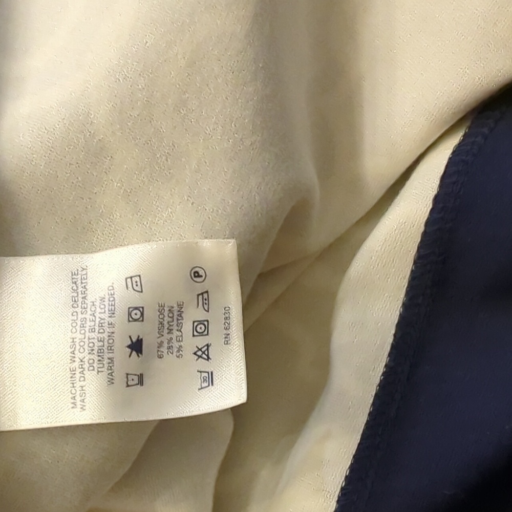 Land’s End navy sleeveless A line dress in fit & flare with pockets size 14 - Picture 11 of 11